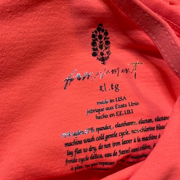 Free People Movement Good Karma Ruched Top Neon Coral XL NEW with logo - Picture 4 of 4